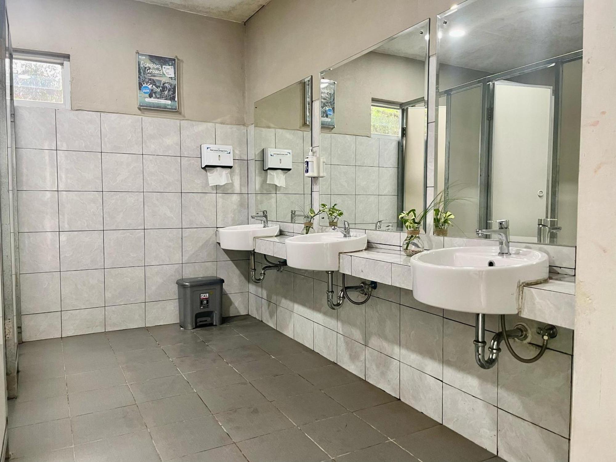 Heha Waterfall Suites & Camping Ground Paragajen Buitenkant foto